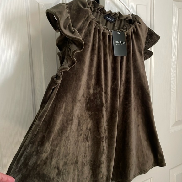 Crushed Velvet Olive Ruffle top by Ella Blue . NEW with tags . Size Small - Picture 1 of 6